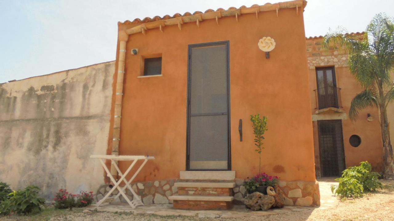 Baglio Poma Villa Castelluzzo Exterior photo
